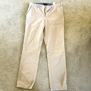Lately used banana Republic size 31 waste pants. Tapered fit.